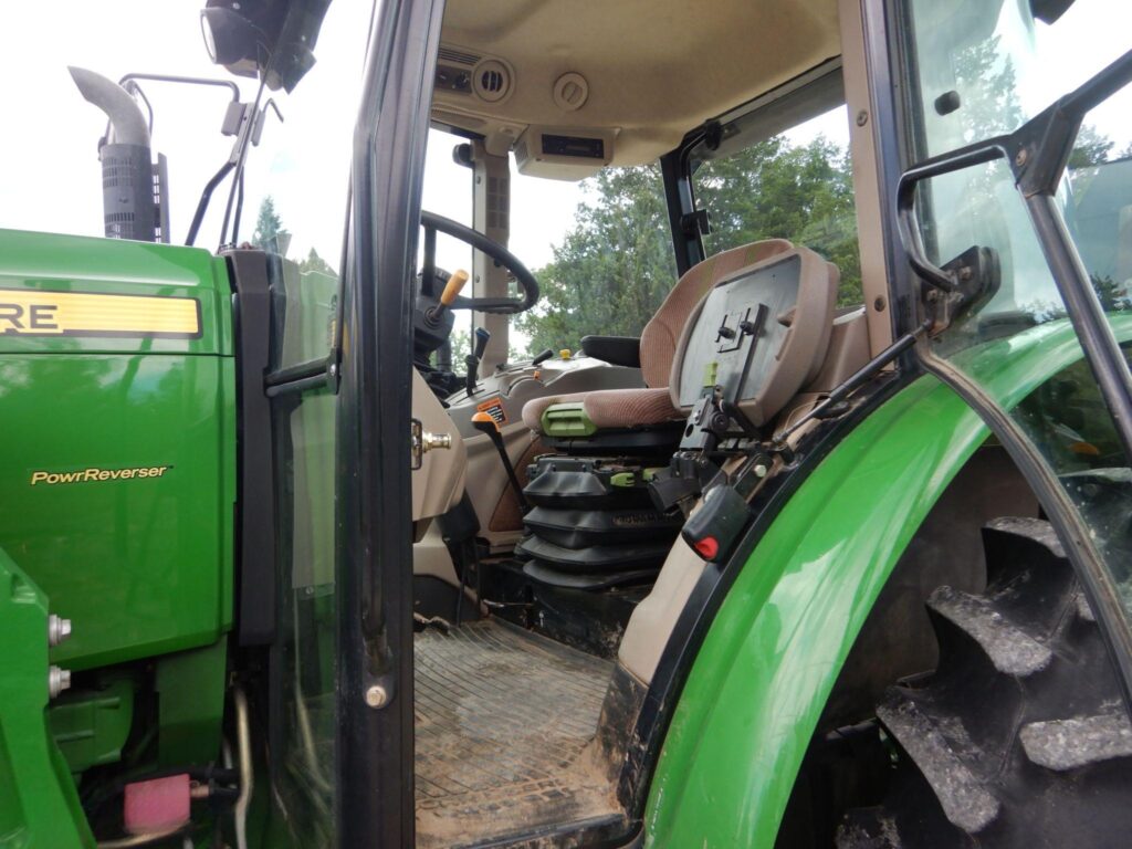 2013 John Deere 6115D MFWD Tractor
